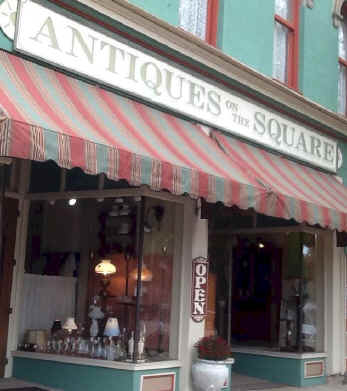 antiques on the square.jpg (108202 bytes)