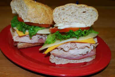 sandwich.jpg (38003 bytes)