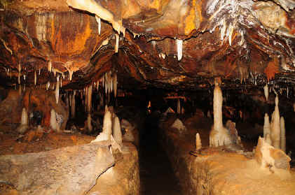 ohio caverns photo 4.jpg (117010 bytes)